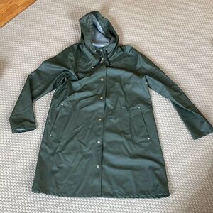 Stutterheim Mosebacke Lightweight Green Raincoat size Large
